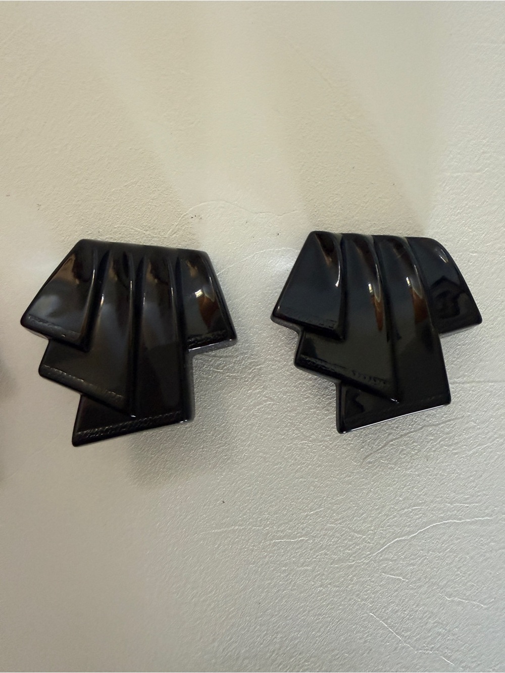 ANGELA CAPUTI Resin Drop Clip-on Earrings